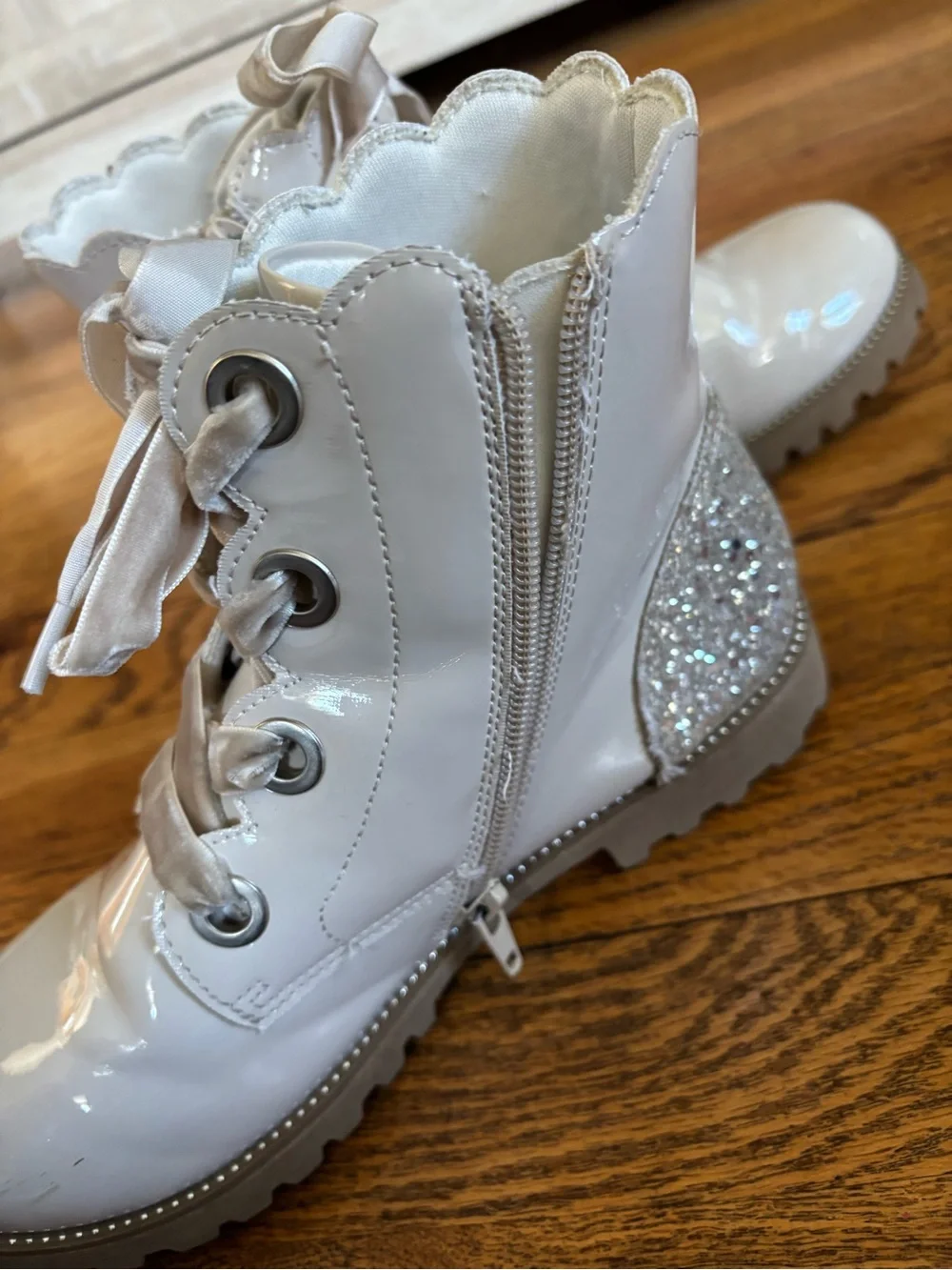 Girls' Cream Patent Lace-Up Boots with Scalloped Collar and Glitter Heel